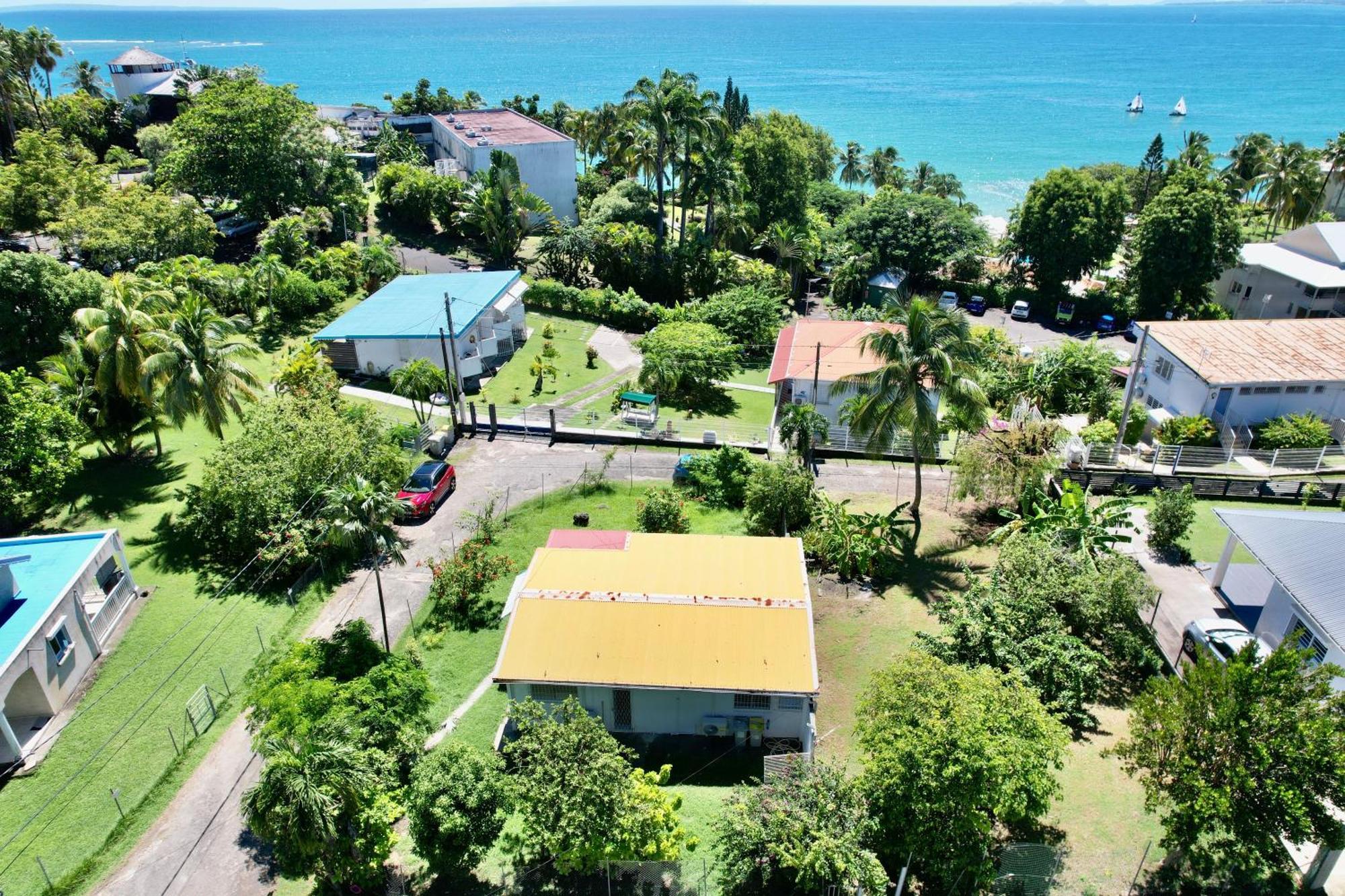 Bungalow Proche Plage Le Gosier  Exterior photo